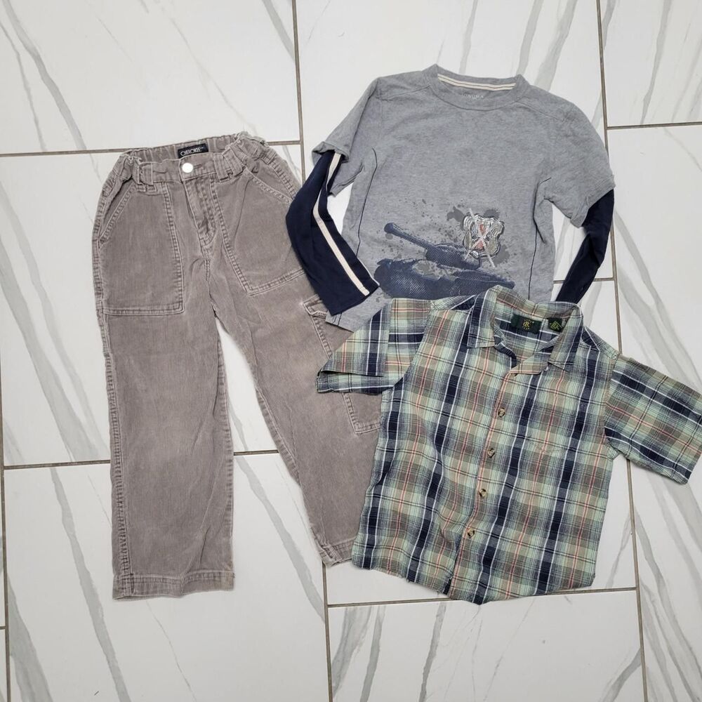 Unbranded Tan and Green Bundles